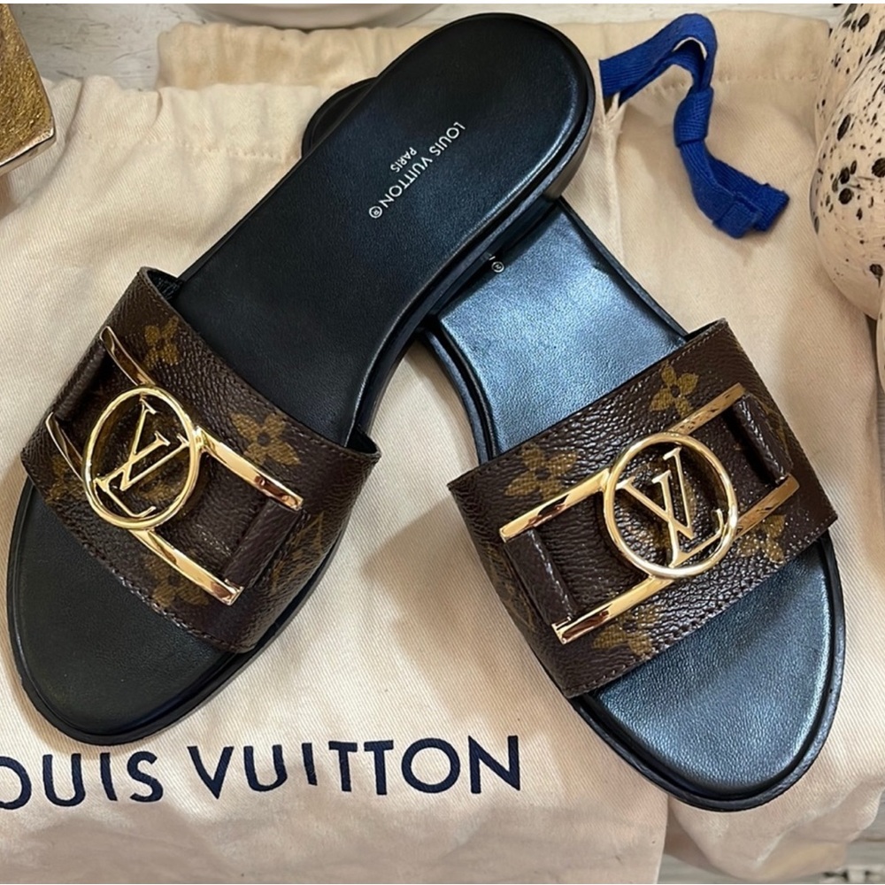 Louis Vuitton Lock it flat mule